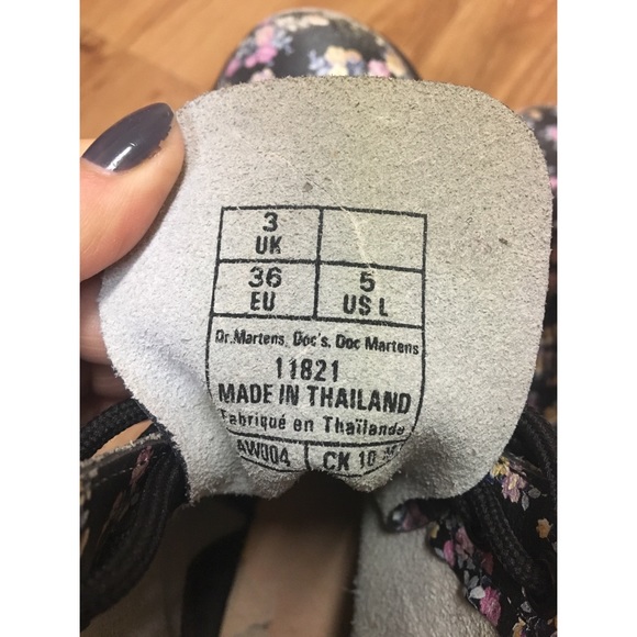 Dr. Martens 1460 Mini Tydee Floral Boots - Picture 7 of 7